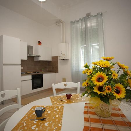 Casa Dea Appartement Livorno Buitenkant foto